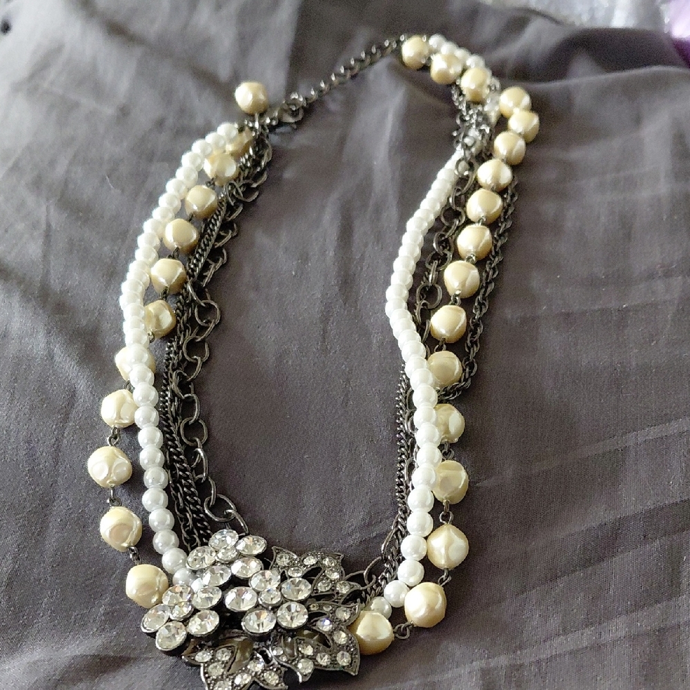 Express Cream Pearl and Silver Crystal Necklace